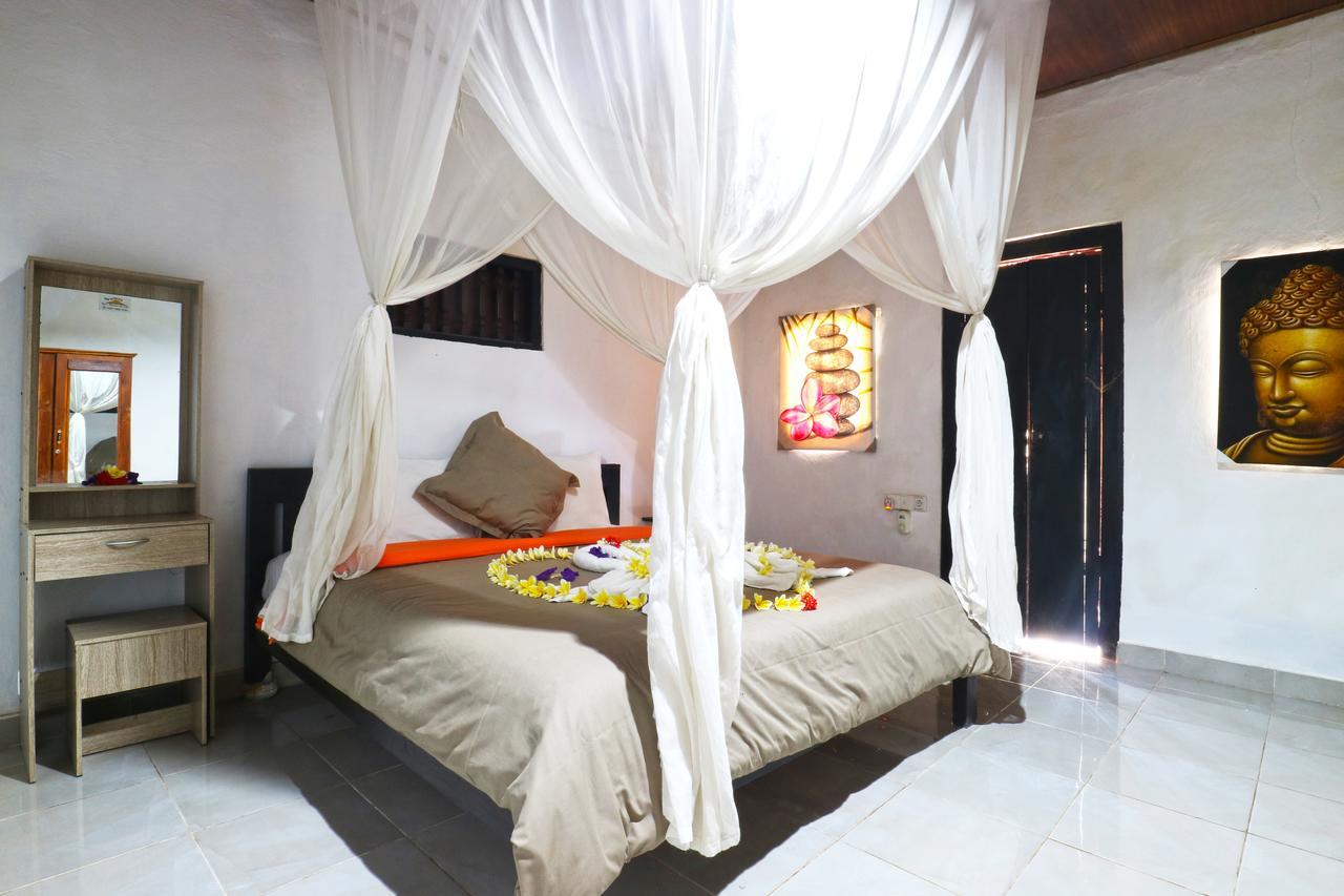 Sunjaya Kubu Guesthouse Lembongan Buitenkant foto