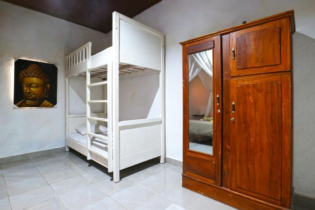 Sunjaya Kubu Guesthouse Lembongan Buitenkant foto